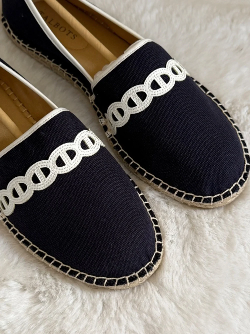 TALBOTS NIB 10 1/2 Izzy Chain Canvas Espadrille Flats in Indigo Blue / White NWT